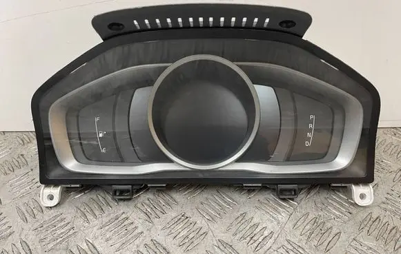 Speedometer (instrument cluster)