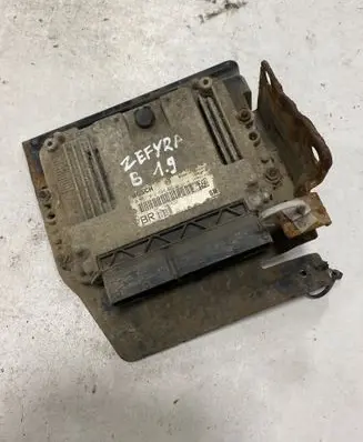 Opel Zafira B Engine control unit/module 0281012549 55198922 1039S1163