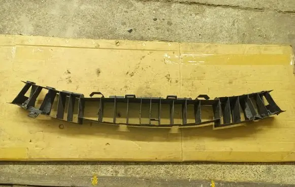 Dacia Dokker Front bumper cross member 620904798R