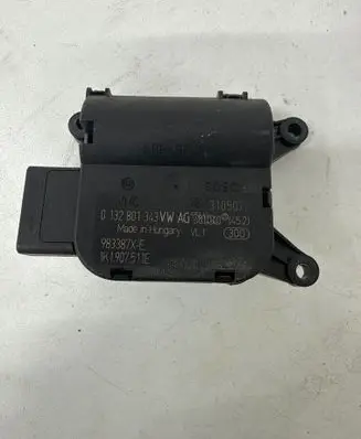 Audi A3 S3 8P Air flap motor/actuator 1K1907511E 0132801343 983387XE