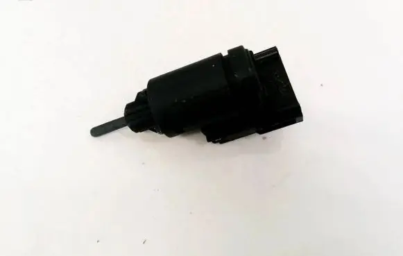 Volkswagen Phaeton Brake pedal sensor switch 3B0945511C