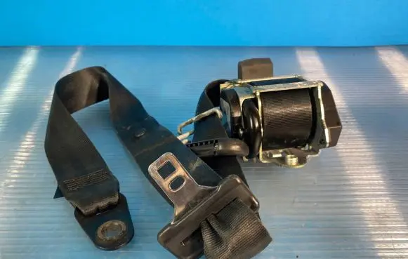 Ford Mondeo MK IV Front seatbelt 9G9N61295BAW 616886400 606637800