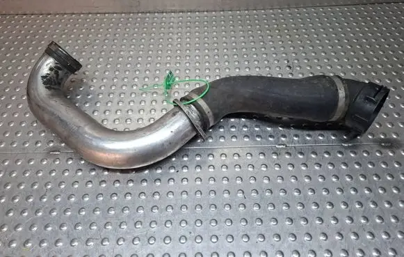 BMW 5 E60 E61 Intercooler hose/pipe S26371754 7792490