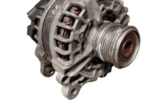 Volkswagen PASSAT CC Generator/alternator