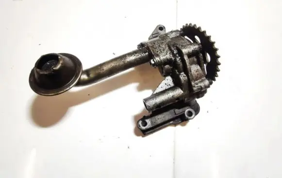 Audi A4 S4 B5 8D Oil pump 06a115105 670815552
