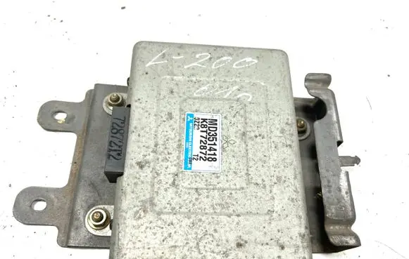 Mitsubishi L200 Engine control unit/module MD351418 K8T72872