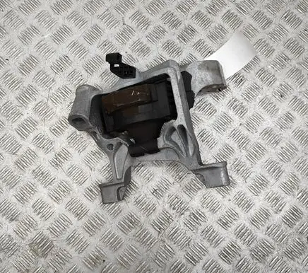 Mazda 6 Engine mount bracket K15639060