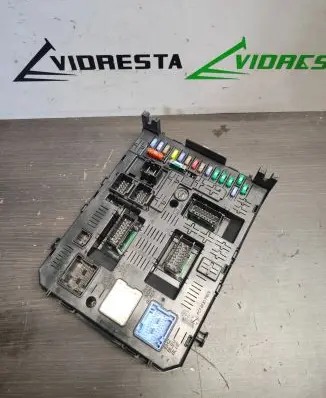 Peugeot Partner Fuse module 981218858002 28119759 282903904