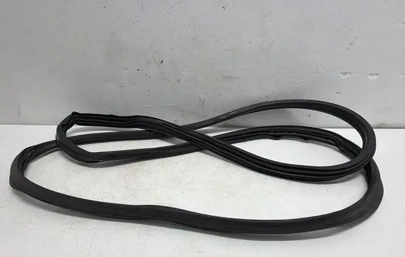 Ford Transit VII Front door rubber seal
