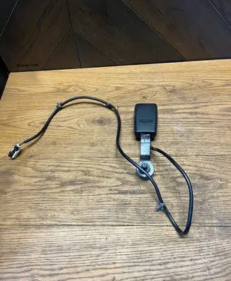 Nissan Note (E11) Front seatbelt buckle