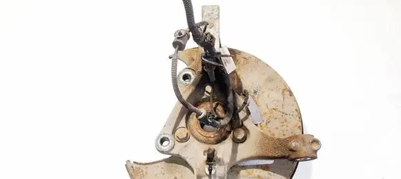Front wheel hub