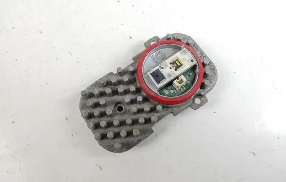 BMW X3 F25 LED ballast control module 1305715084