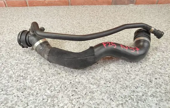BMW X3 F25 Engine coolant pipe/hose 8513605