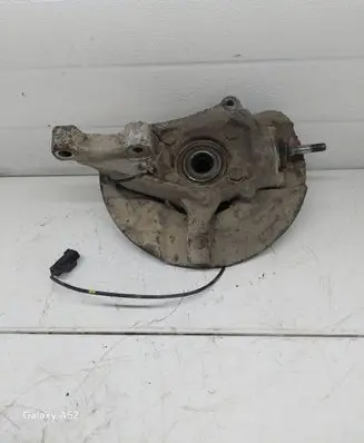 Volvo V70 Front wheel hub spindle knuckle 9461943