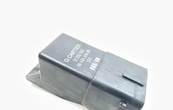 Glow plug pre-heat relay