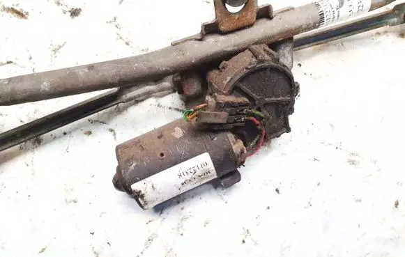 Skoda Octavia Mk1 (1U) Wiper motor 1j1955113a 0390241137