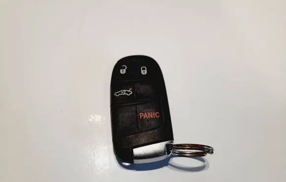 Chrysler 200 Ignition key/card 