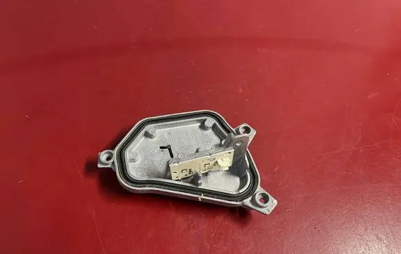 BMW X2 F39 LED ballast control module 90132031 7489237 63117489237