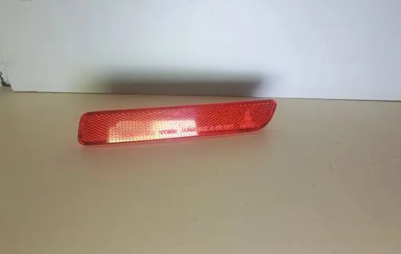 Suzuki SX4 Rear tail light reflector 3595079J0 3595079J0R