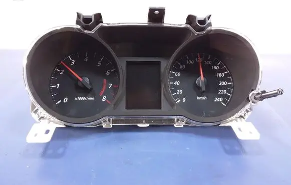 Mitsubishi Lancer VIII Speedometer (instrument cluster) 8100B821