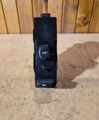Volvo S80 Electric window control switch 30658147