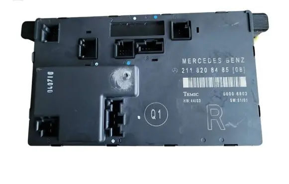 Mercedes-Benz E W211 Door control unit/module 2118208485