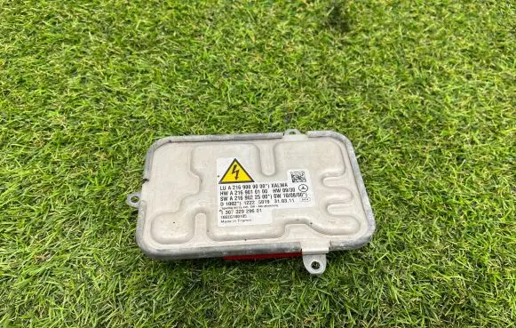 Mercedes-Benz S W221 Xenon control unit/module A2169009000 A2169010100