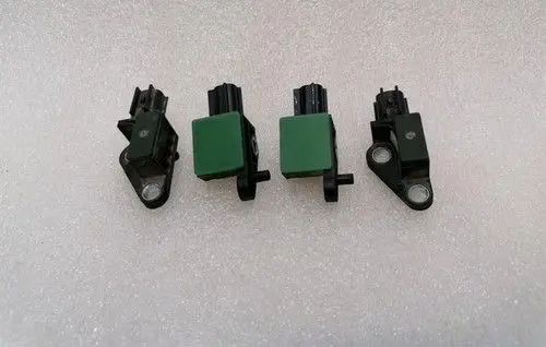 Ferrari FF Airbag deployment crash/impact sensor