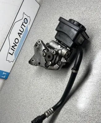 BMW 5 E60 E61 Power steering pump 2247556 7693974