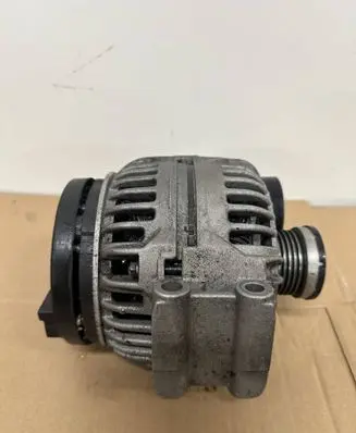BMW 3 E90 E91 Generator/alternator 0986047240
