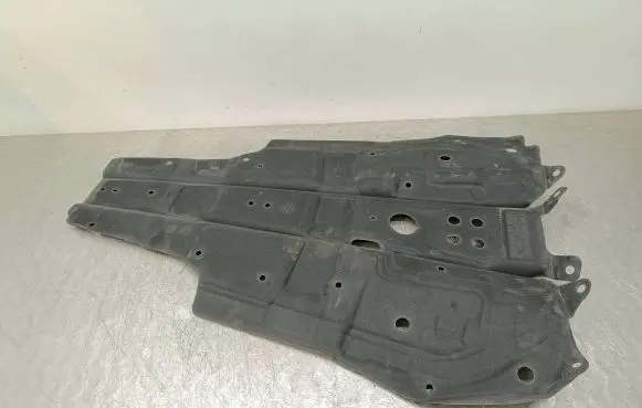 BMW i4 Engine bonnet/hood sound/heat insulation 7952606A 19198311Z