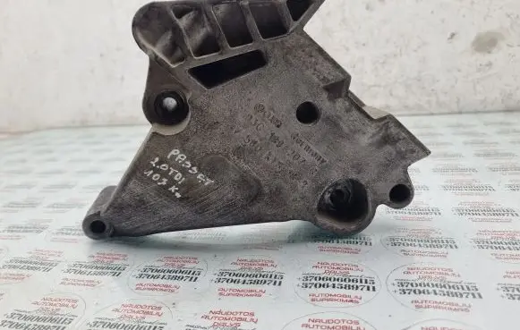 Volkswagen PASSAT B6 Engine mounting bracket 03G199207G