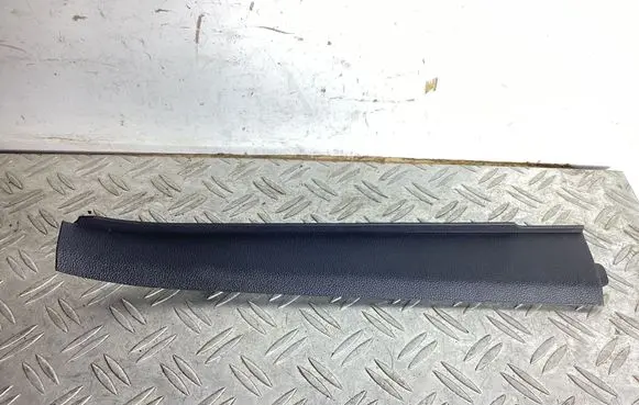 Volkswagen Tiguan Other sill/pillar trim element 5NA868223S 5NA868223