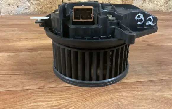 Audi A4 S4 B7 8E 8H Heater fan/blower 8E1820021E 0038602 9020016