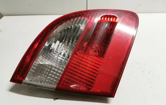 Mercedes-Benz E W211 Tailgate rear/tail lights A2118201364