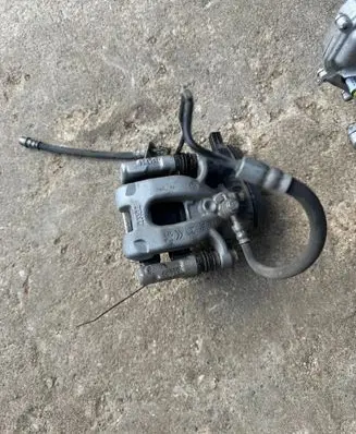 Alfa Romeo Junior Rear brake caliper 9842295280