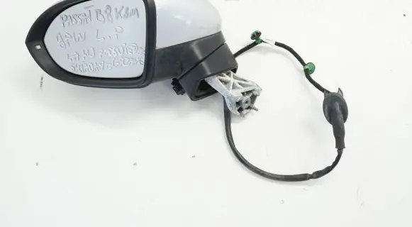 Volkswagen PASSAT B8 Front door electric wing mirror