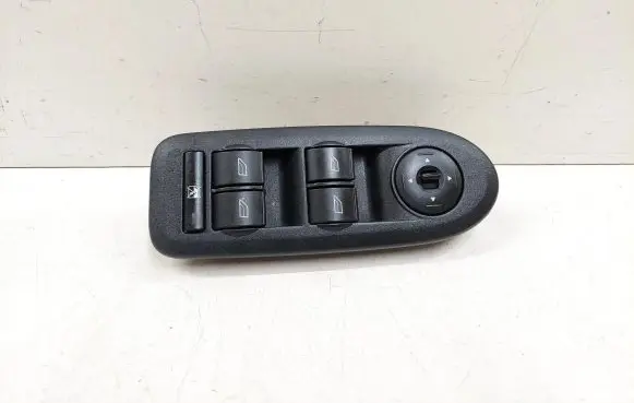 Ford Focus Electric window control switch 7M5T14A132AB 3S003178100