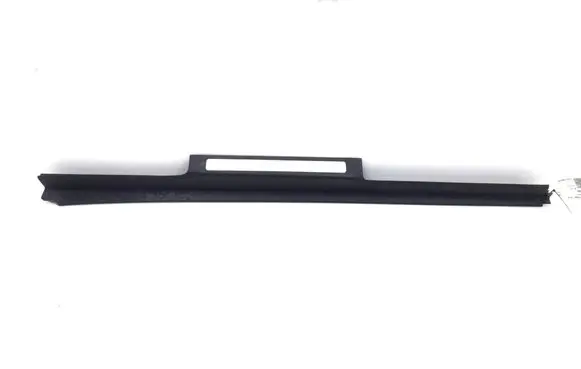 Mercedes-Benz R W251 Front sill trim cover A25168001359051