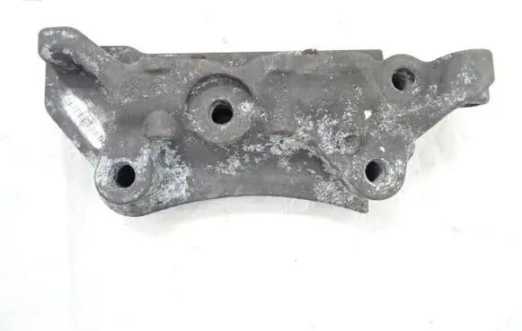 Peugeot 208 II Engine mount bracket 9811186980
