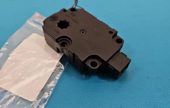 Audi Q7 4M A/C air flow flap actuator/motor CZ1139400051 IMPRK1566589