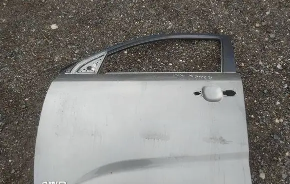 KIA Sorento Front door pilkos