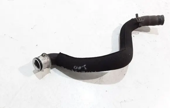 Mercedes-Benz E W212 Engine coolant pipe/hose