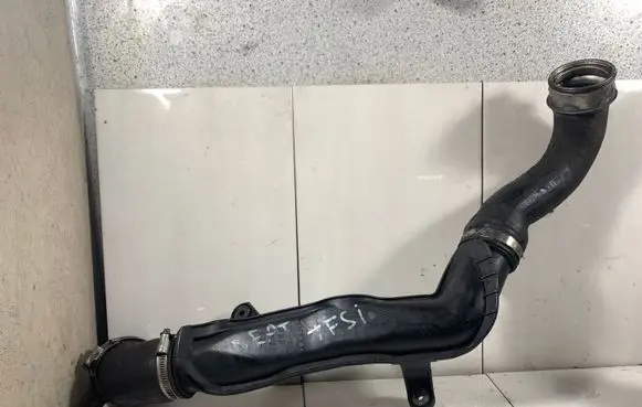 Seat Leon (1P) Intercooler hose/pipe 3C0145762