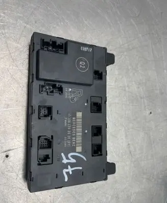 Mercedes-Benz CLK A209 C209 Door control unit/module 2098202026