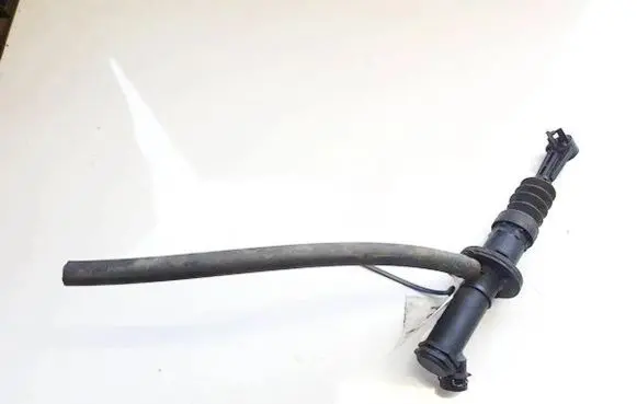 Renault Megane III Clutch master cylinder