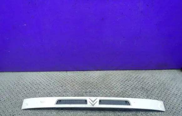 Citroen Jumper Front bumper upper radiator grill 1305094080
