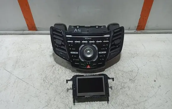 Ford Fiesta Radio/CD/DVD/GPS head unit AM5T18C815XN