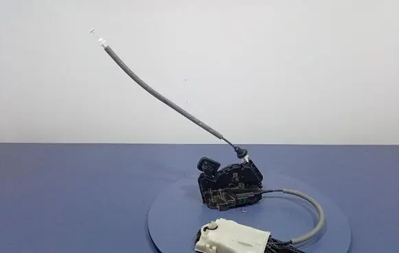 Front door lock