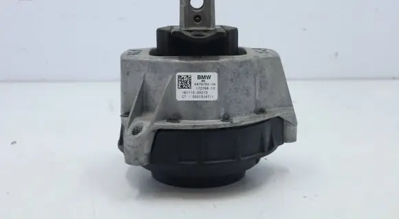 BMW 3 G20 G21 Engine mount bracket 6876760